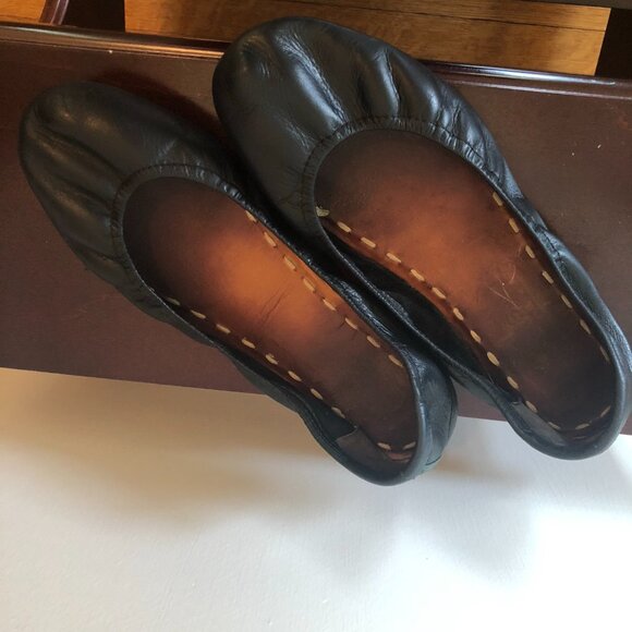 Tieks Matte Black Classic Ballet Flat size 8 - Picture 3 of 4
